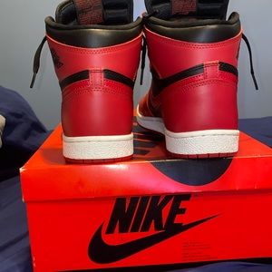 AIR JORDAN 1 REVERSED BRED 85 HIGH